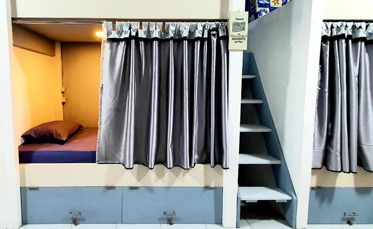 Tiny Room Hostel Toyapakeh Экстерьер фото